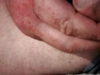 Cerrajero se folla a una mujer del pueblo en el borde del peliculas hentai subtituladas bosque