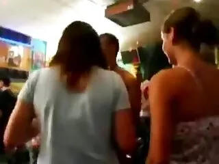 Erotica sobre una chica hentai porno sub en español con una hermosa figura